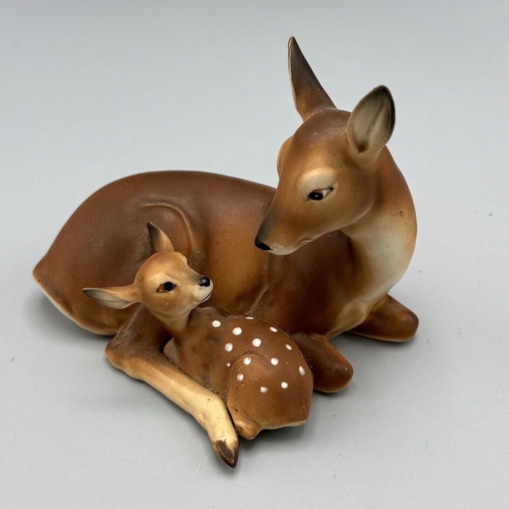 Vintage Norcrest Japan Porcelain Doe And Fawn Ceramic Figurine Deer A-56 Kitschy - Picture 2 of 11